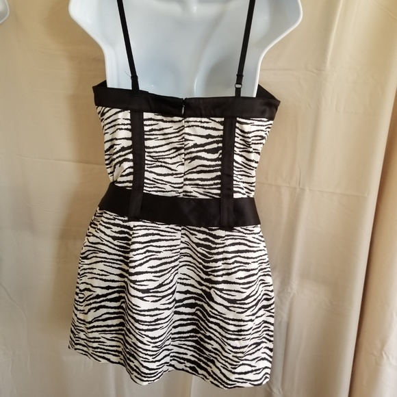 Guess animal print striped Dress Size7 - Picture 3 of 3